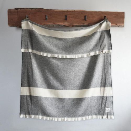 Plat Wool Throw Blanket