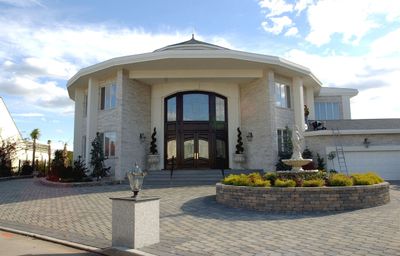 Abandoned Staten Island mansion featured in viral YouTube video is now for rent